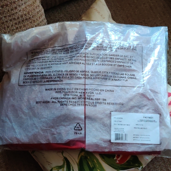 New in Pkg Romantic Ruffle Blouse Sleeveless - Picture 5 of 6